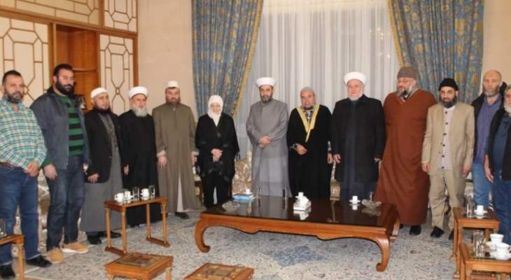 الحريري عرضت مع وفد هيئة علماء المسلمين أوضاع الموقوفين الاسلاميين
