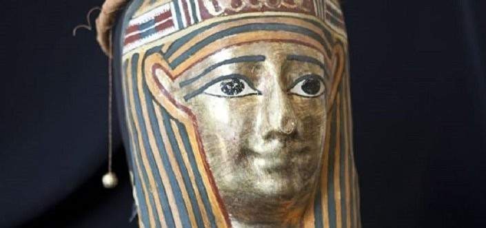 شرطة نابولي في إيطاليا ضبطت مجموعة من القطع الأثرية المصرية