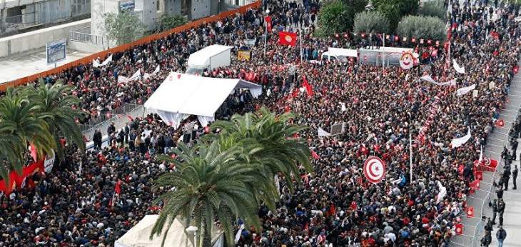 الحكومة التونسية والاتحاد التونسي للشغل يعلنان عن زيادة أجور القطاع العام