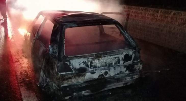 الدفاع المدني: إخماد حريق سيارة على أوتوستراد جبيل والأضرار مادية