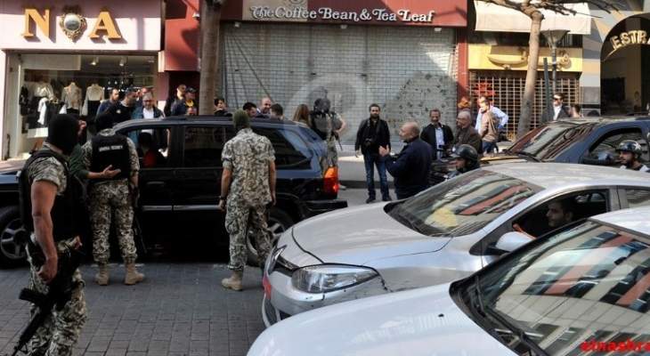 النشرة: مداهمات للجيش في تل الابيض وحواجز متنقلة في بعلبك