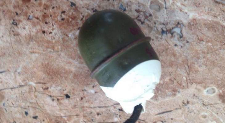النشرة: العثور على قنبلة يدوية غير منفجرة  في بلدة حولا