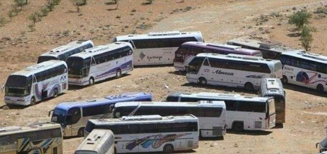 بدء خروج الحافلات التي تنقل الدفعة الأولى من المسلحين من درعا إلى إدلب
