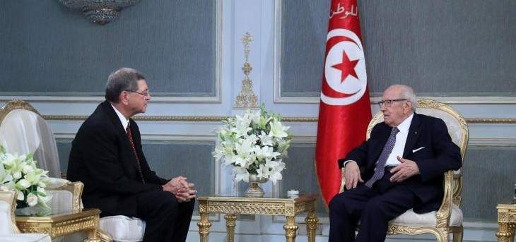 الرئيس التونسي عيّن رئيس الحكومة السابق الحبيب الصيد مستشارا خاصا له