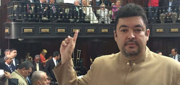 أ.ف.ب: الحكومة الفنزويلية تتهم مساعد غوايدو بالإرهاب