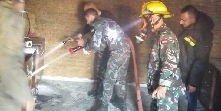 إخماد حريق داخل مكتب إدارة "مستشفى الهمشري" في المية ومية شرق صيدا