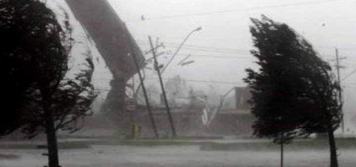 النشرة: العاصفة تسببت بقطع الكهرباء عن الشرقية في النبطية ويُعمل على إصلاح الأعطال