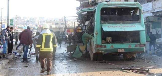"المرصد السوري": 3 قتلى مدنيين في انفجار حافلة في مدينة عفرين السورية