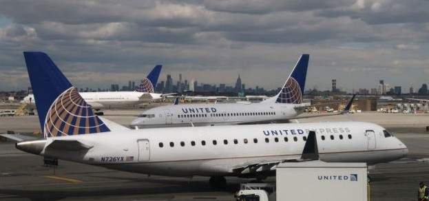 طائرة مسيرة تسببت بتوقف وجيز للملاحة الجوية في مطار نيوآرك الأميركي