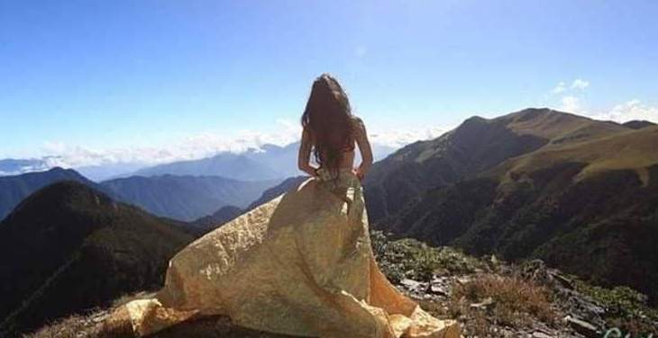 نهاية مأساوية لـ &quot;فتاة البكيني&quot; فوق الجبل
