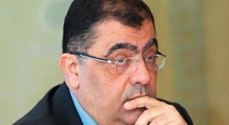 نقيب أطباء بيروت:لإنزال أشد العقوبات بحق المعتدين على أطباء في مستشفيين أمس