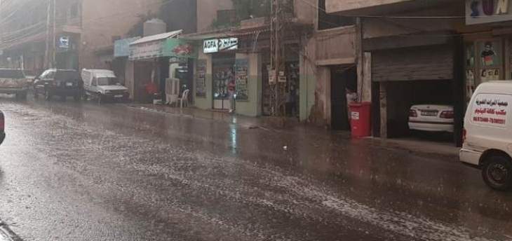 الأمطار قطعت طرقات عامة في منطقة الهرمل وتخوف من سيول