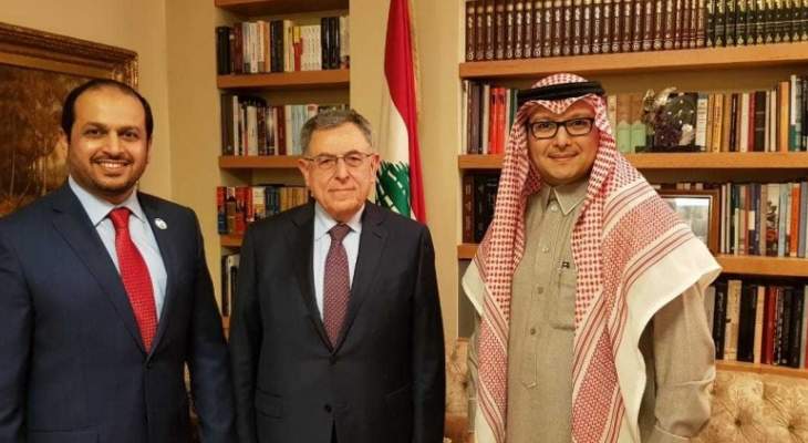  السنيورة التقى  السفيرين السعودي والاماراتي 