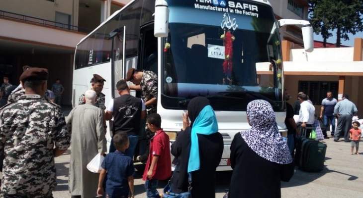 النشرة: وصول حافلة الى النبطية لنقل دفعة من النازحين السوريين  