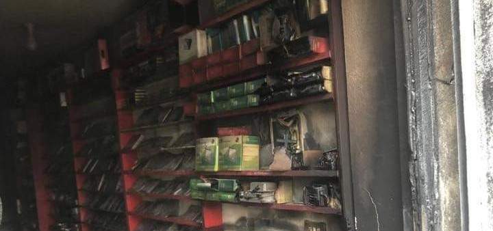 الدفاع المدني أخمد حريقا اندلع داخل متجر في حراجل كسروان