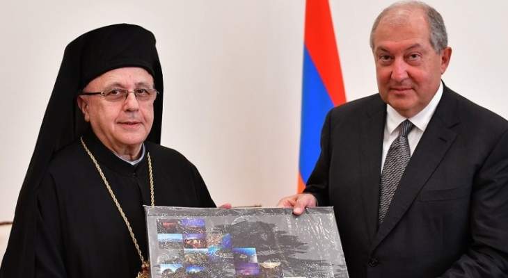 درويش خلال استقبال رئيس أرمينيا: لمزيد من التع بين البلدين