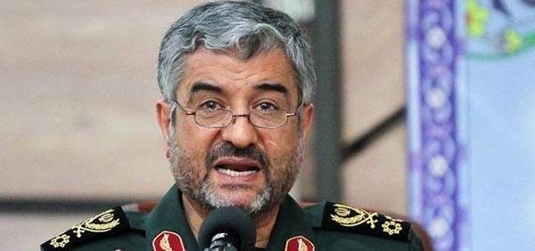 قائد الحرس الثوري: حنكة سليماني حررت البلدان الاسلامية من الارهاب