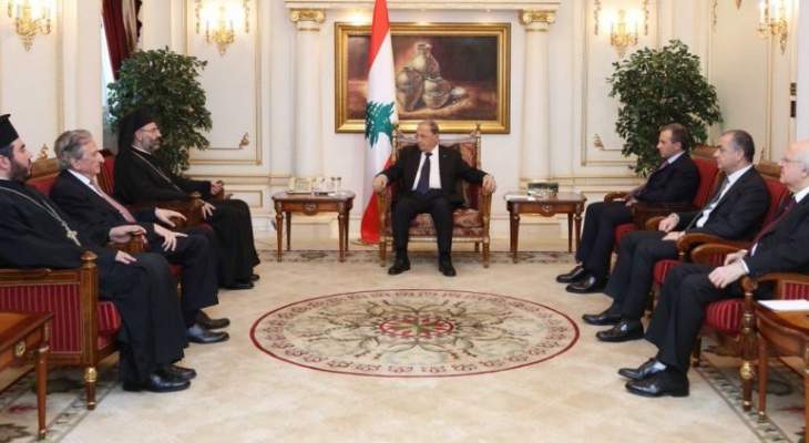 الرئيس عون استقبل مطران بغداد والكويت غطاس هزيم في قصر البيان