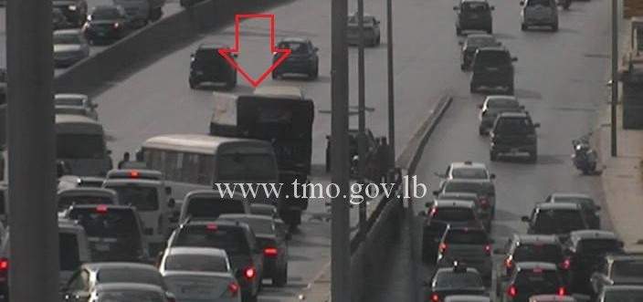 تصادم بين سيارة و&quot;بيك آب&quot; على آخر جسر أنطلياس باتجاه جل الديب 