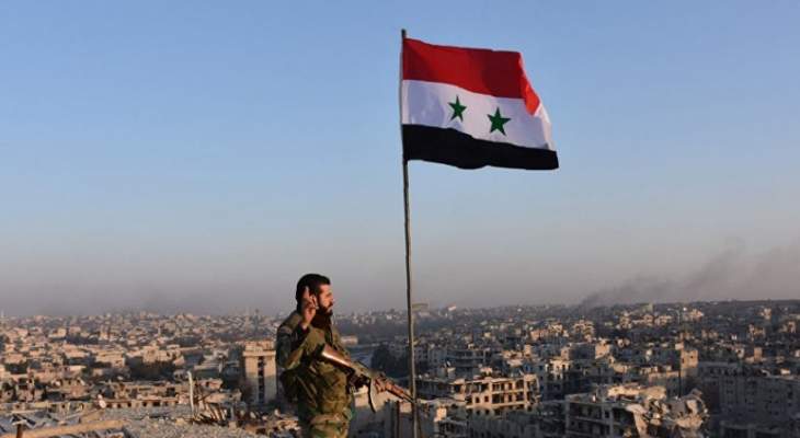 المرصد السوري:قوات النظام رفعت العلم السوري على معبر القنيطرة مع الجولان