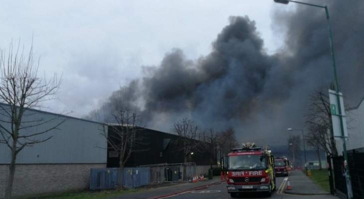 إندلاع حريق ضخم في منطقة صناعية شمال غربي العاصمة البريطانية لندن