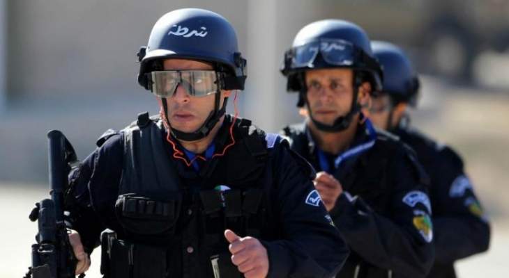 الشرطة الجزائرية ضبطت أكثر من ثلاثة ملايين يورو مزورة وأوقفت ستة أشخاص