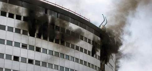 العربية: مقتل 7 أشخاص في حريق مبنى بالعاصمة باريس 