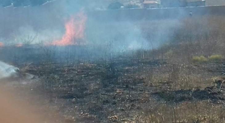 الدفاع المدني: إخماد 3 حرائق أعشاب في ميس الجبل وبنت جبيل وعرمون