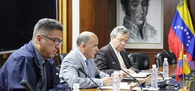 وزارة النفط الفنزويلية: نجري مباحثات مع سوريا في مجال النفط