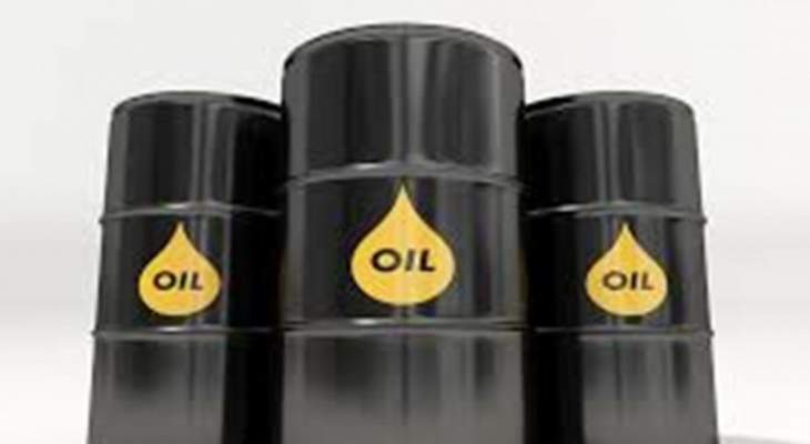 رويترز: أسعار النفط تزيد خسائرها والخام الأميركي يهبط أكثر من دولارين لـ61.42 دولار للبرميل