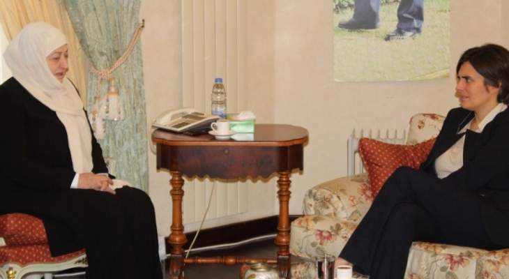 بهية الحريري عرضت مع سفيرة كندا للعلاقات الثنائية والمساعي لتشكيل الحكومة