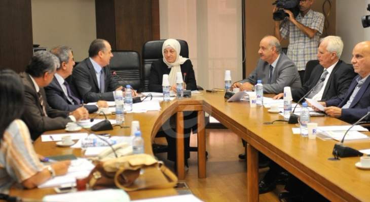 لجنة التربية تقر اقتراح قانون تعديل مزاولة مهنة الصيدلة في لبنان