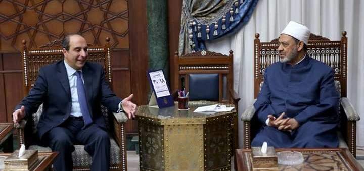 شيخ الازهر التقى سفير لبنان بالقاهرة: لبنان بلد رائد في التعايش السلمي