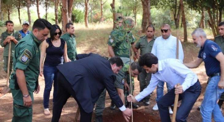 شبيب أشرف على زرع 800 من أغراس الأشجار في حرج بيروت