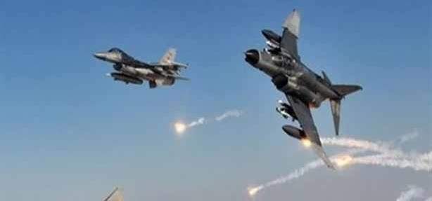 مقتل 16 من أنصار الله بقصف للتحالف العربي في جبهة الساحل الغربي باليمن