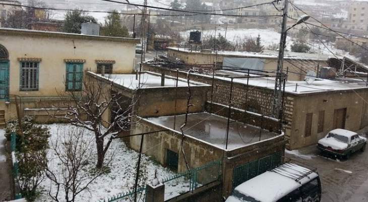النشرة: بدء تساقط الثلوج بوتيرة خفيفة فوق مدينة زحلة