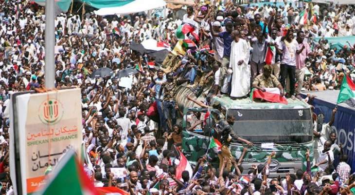 تجمع المهنيين السودانيين ينفي الاتفاق مع المجلس العسكري لإزالة المتاريس وفتح الطرق