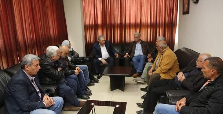 سفير فلسطين التقى لجنة التعبئة والتنظيم وقيادة حركة فتح في بيروت