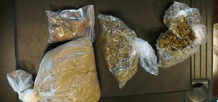 توقيف أشخاص في حملة دهم في الهرمل ومصادرة كميات من المخدرات وحبوب الكبتاغون والهيرويين
