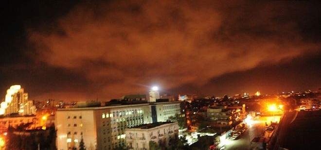  النشرة: سماع دوي انفجارات في غرب دمشق 