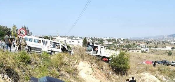  جريح بحادث سير على طريق عام حيزوق عكار