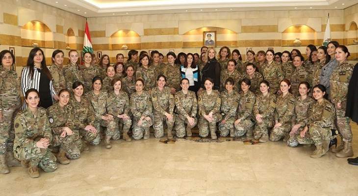 احتفال بمناسبة عيد الأم ويوم المرأة العالمي في نادي الضباط - اليرزة