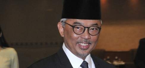 انتخاب السلطان عبدالله أحمد شاه ملكا جديدا على ماليزيا