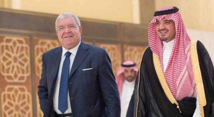 المشنوق التقى نظيره السعودي وبحثا العلاقات الثنائية