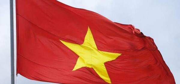 الرئيس الفيتنامي: الشركات الفيتنامية تهتم بالاستثمار بالاقتصاد الروسي