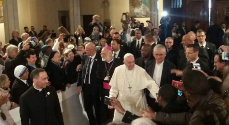 البابا فرنسيس دعا في قداس بالرباط المسيحيين الى عيش حوار الخلاص