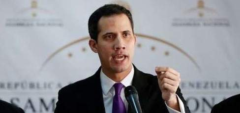 أ.ف.ب: رئيس الكونغرس بفنزويلا يعلن نفسه الرئيس القائم بأعمال البلاد