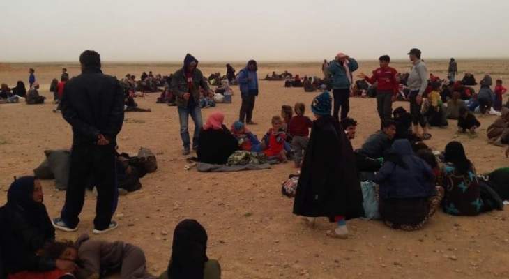 النشرة: عودة مئات الاسر السورية من الاردت إلى بلادهم عبر ممر جليغم