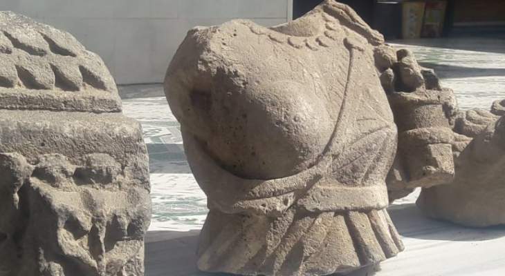 النشرة: العثور على قطع أثرية بزملكا بريف دمشق كان قد سرقها المسلحون