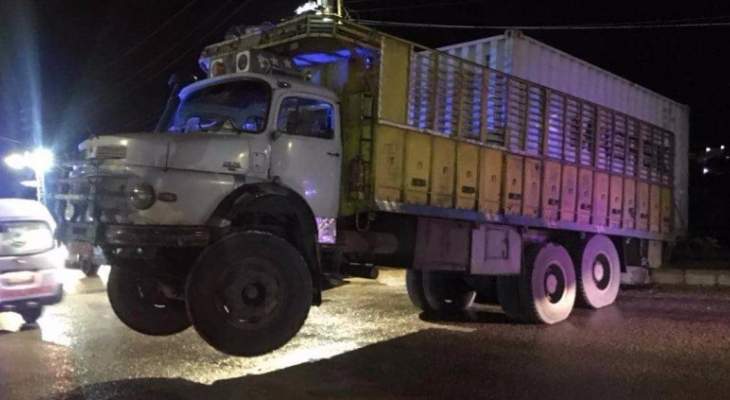 النشرة: انزلاق شاحنة عند مفترق بقسطا الشرحبيل في صيدا